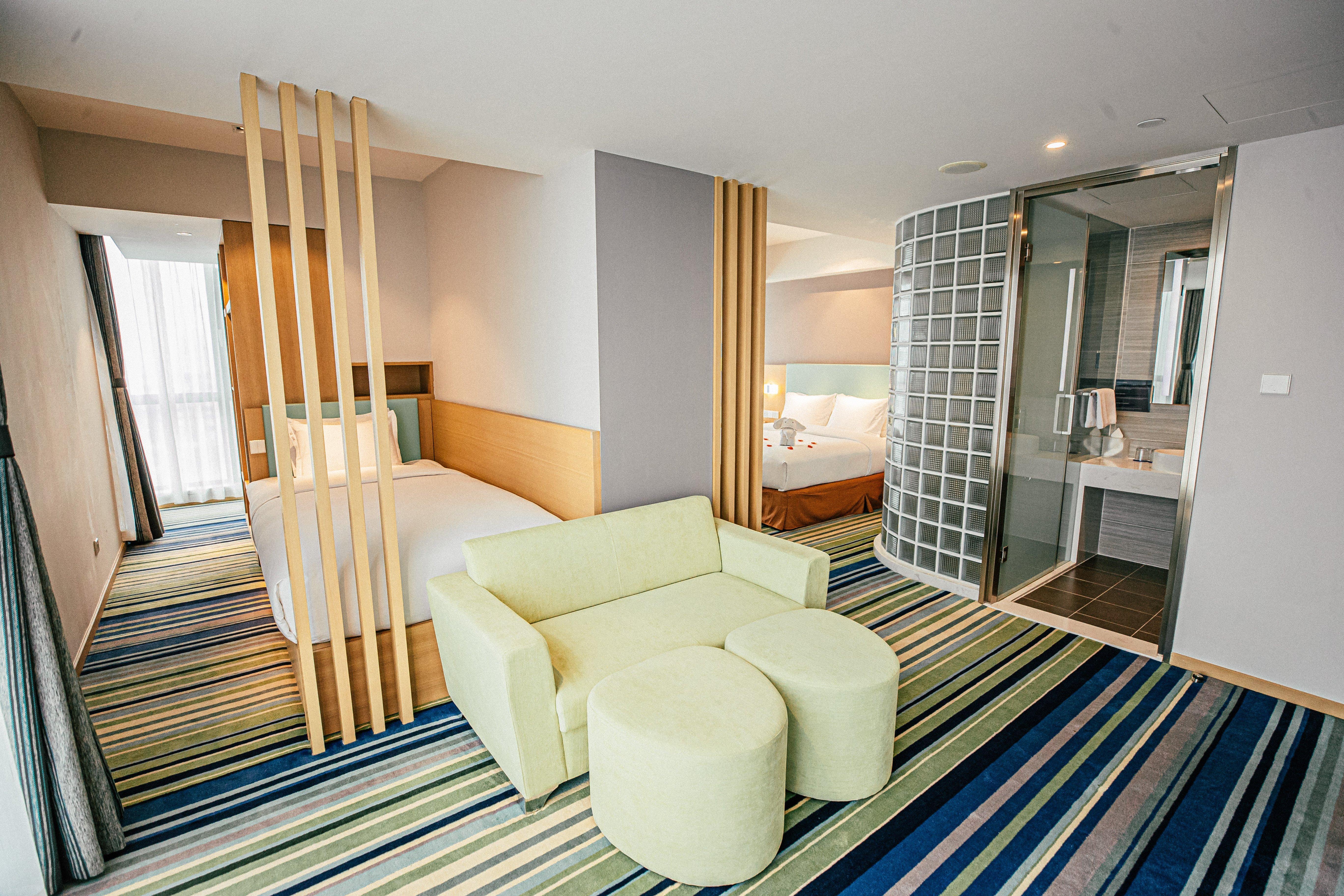 Holiday Inn Express Yingkou Onelong Plaza By Ihg Gaizhou Exterior foto